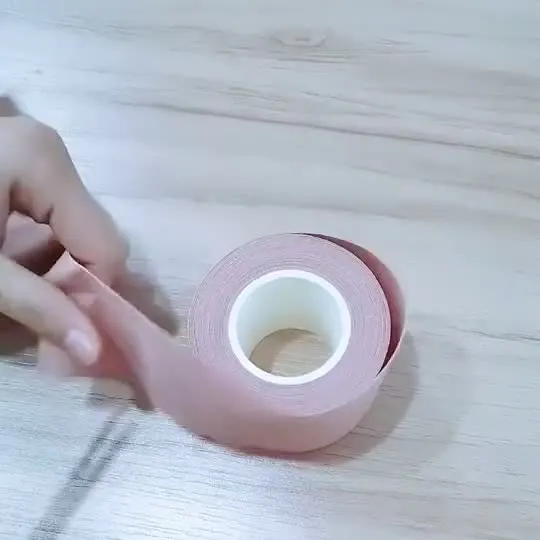 Amazon Waterproof Hypoallergenic Breast Lift Tape Invisible Adhesive Boob Tape for Evening Dress